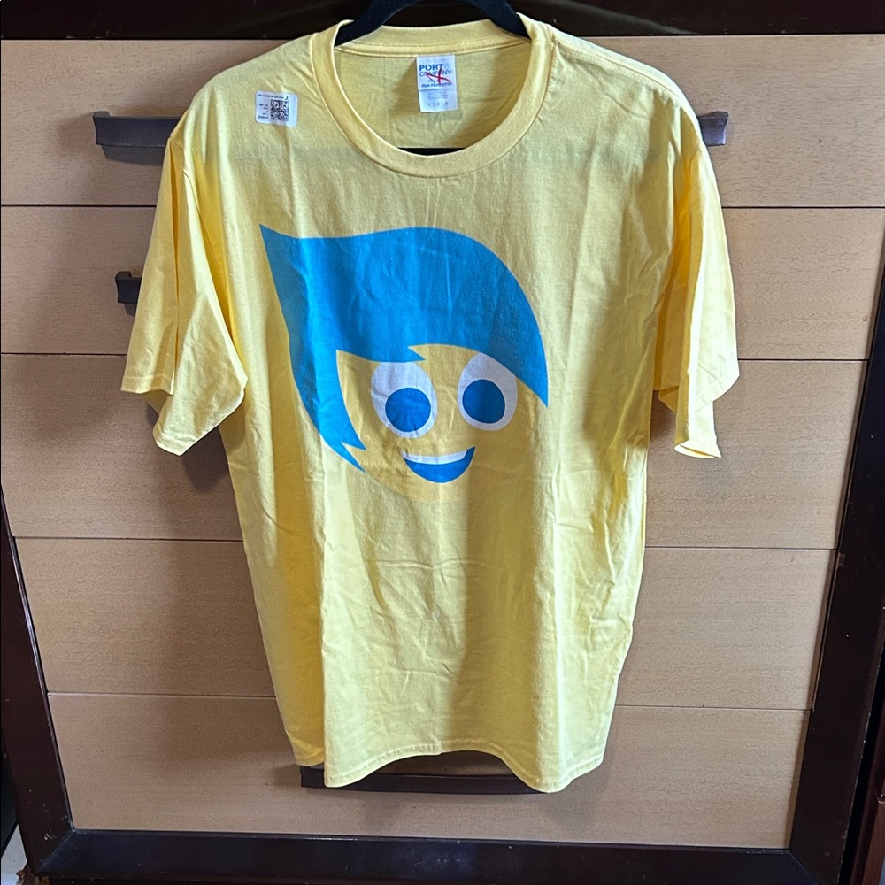 Port company Yellow Graphic Tee with Blue Design size large.